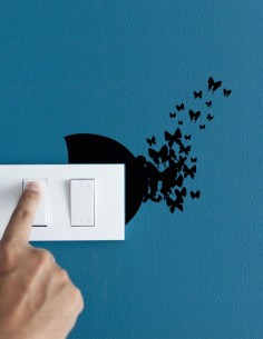 Nálepka na stenu k vypínaču svetla motýle
