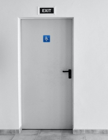 Nálepka WC pre hendikepovaných ľudí