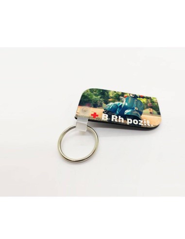 Prívesok na kľúče so svojou krvnou skupinou...